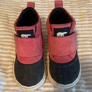 Kids Pink and Black Shoes